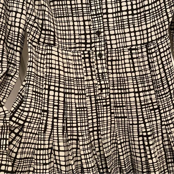 CALVIN KLEIN Shirtdress! Timeless! Sz 4 - Picture 9 of 13